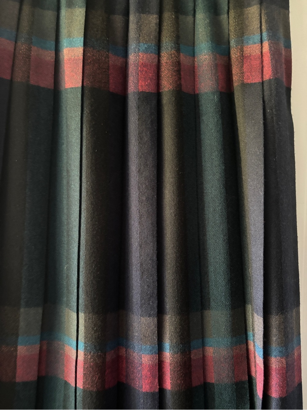 Vintage David Brooks Navy Plaid Pleated Midi Skirt 100% Wool
